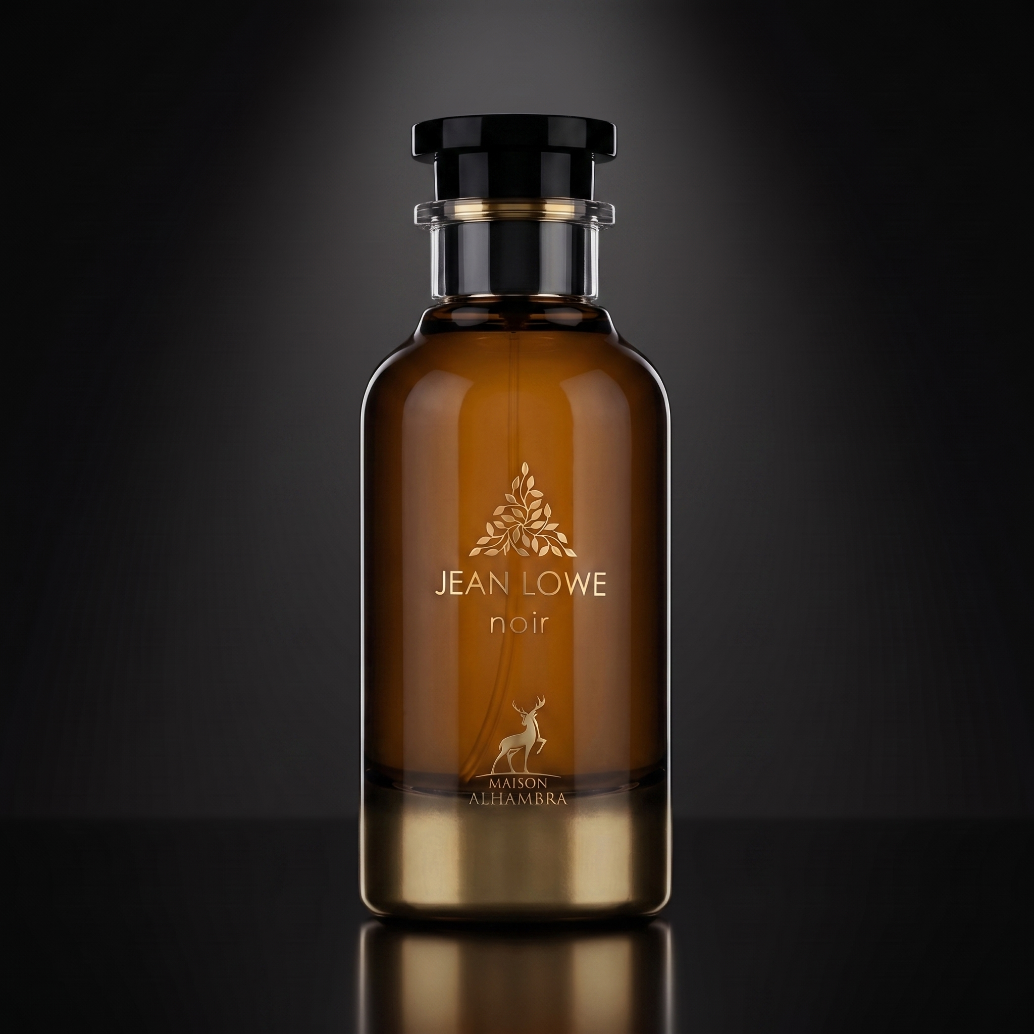 Maison Alhambra Jean Lowe Noir — frasco sobre superficie negra reflectante con fondo carbón