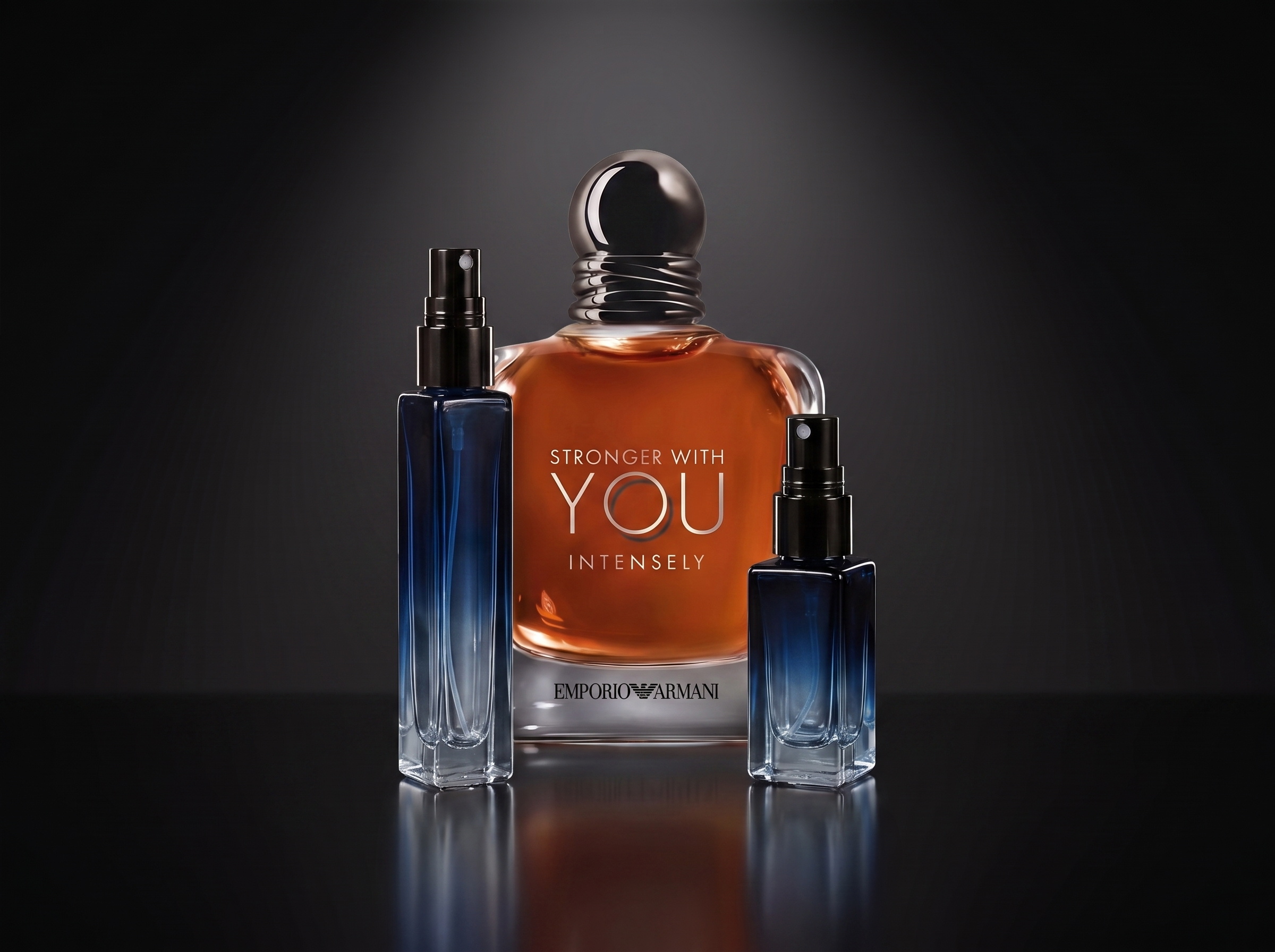 Emporio Armani Stronger With You Intensely — frasco original junto a los decants de 5 y 10 ml, Parfaria Club